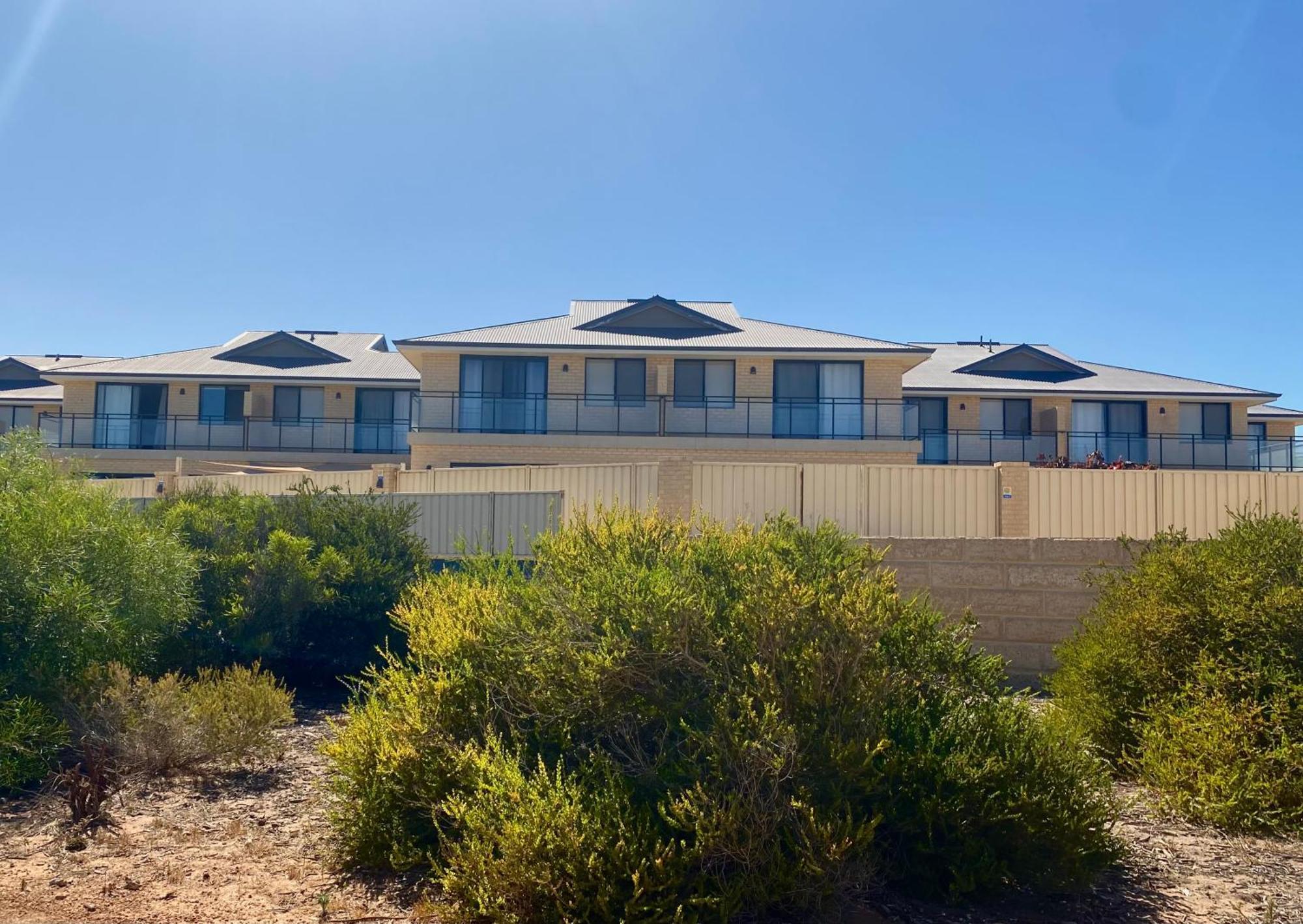 Port Denison Beach Resort Exterior foto